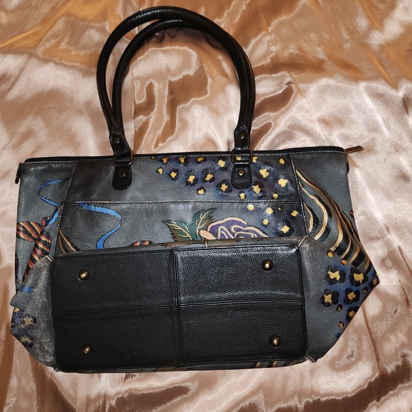 Anuschka by Anna, Multicolor Hand Painted Floral Leather Shoulder Bag - Picture 3 of 16